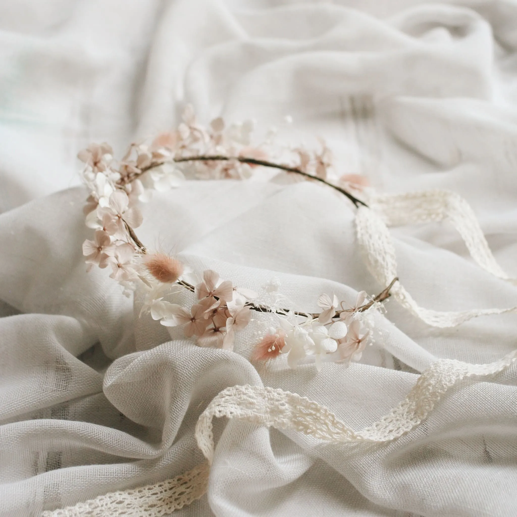 Dainty Flower Crown NEUTRAL PINK BEIGE