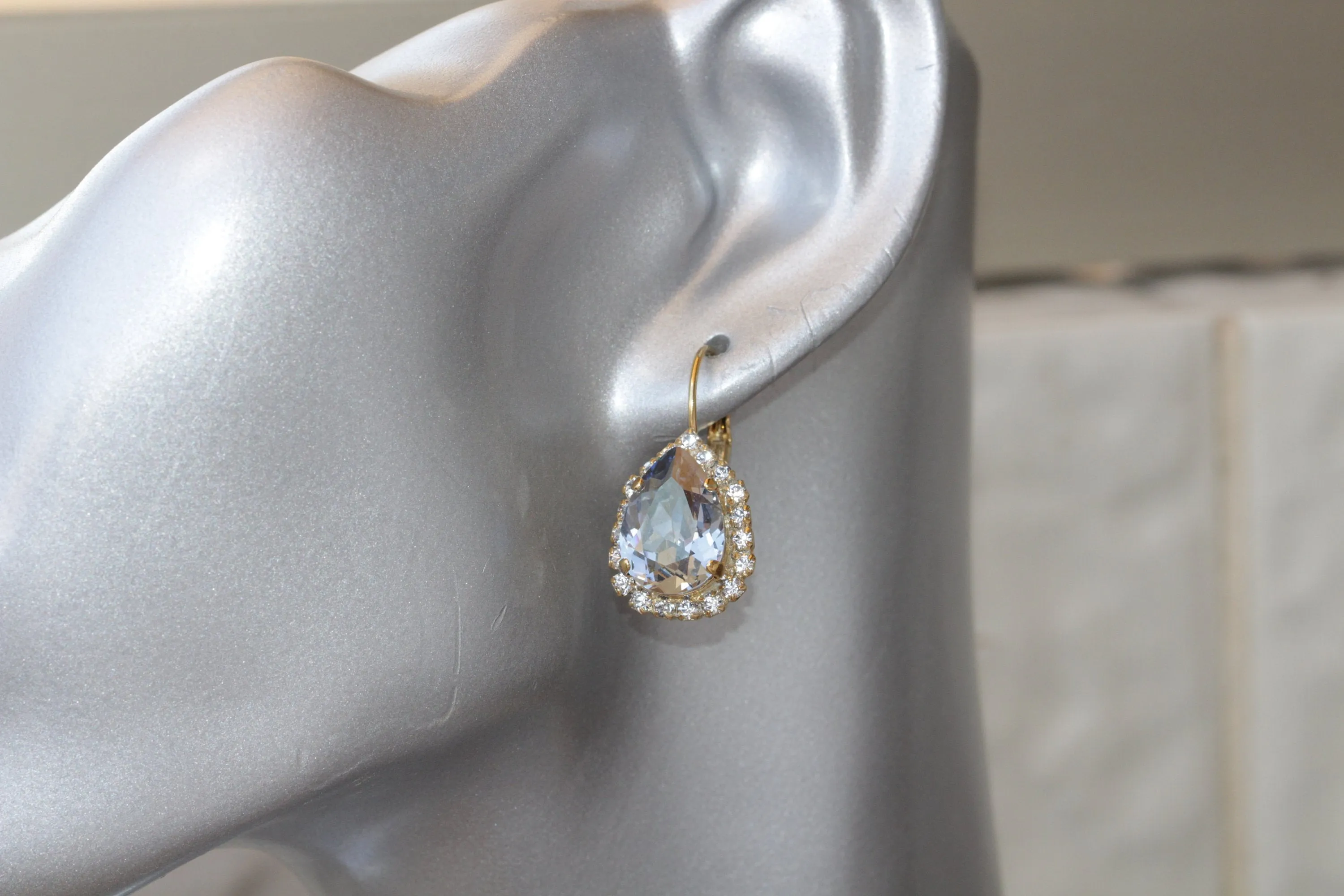 DUSTY BLUE NECKLACE
