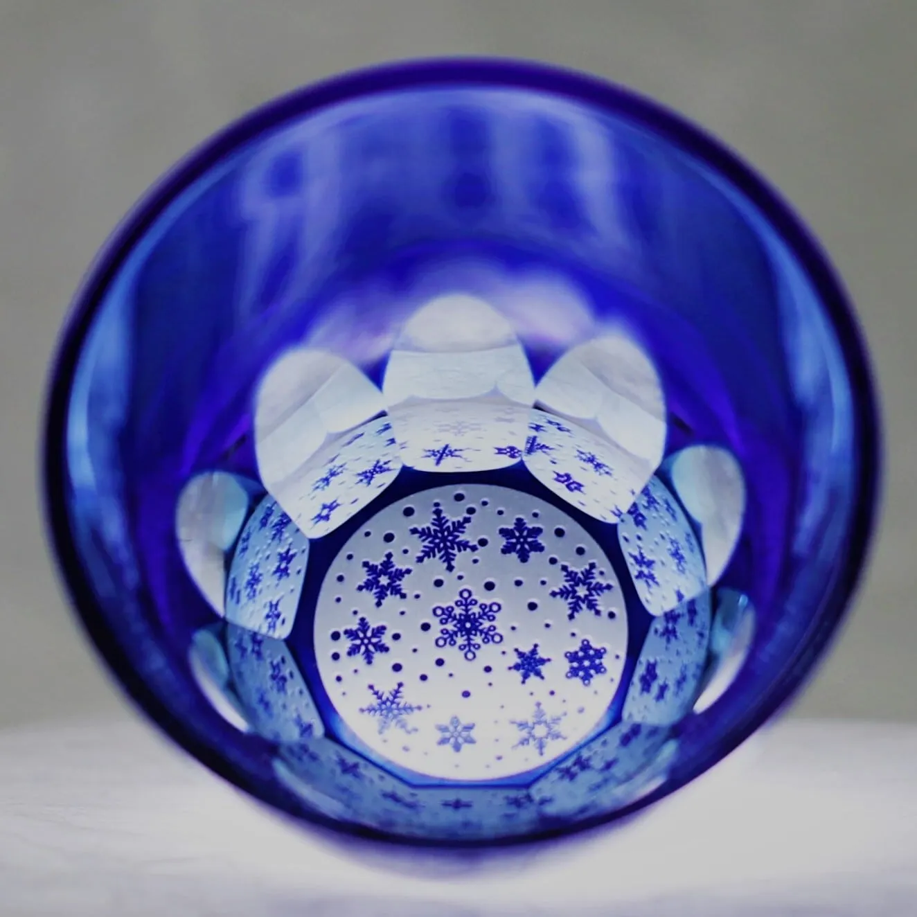 Edo Kiriko Glass Tumbler - Snow (Lapis Lazuli × Light Blue)