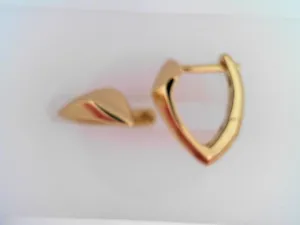 GOLD ARROW CLIMBER STUD EARRIN