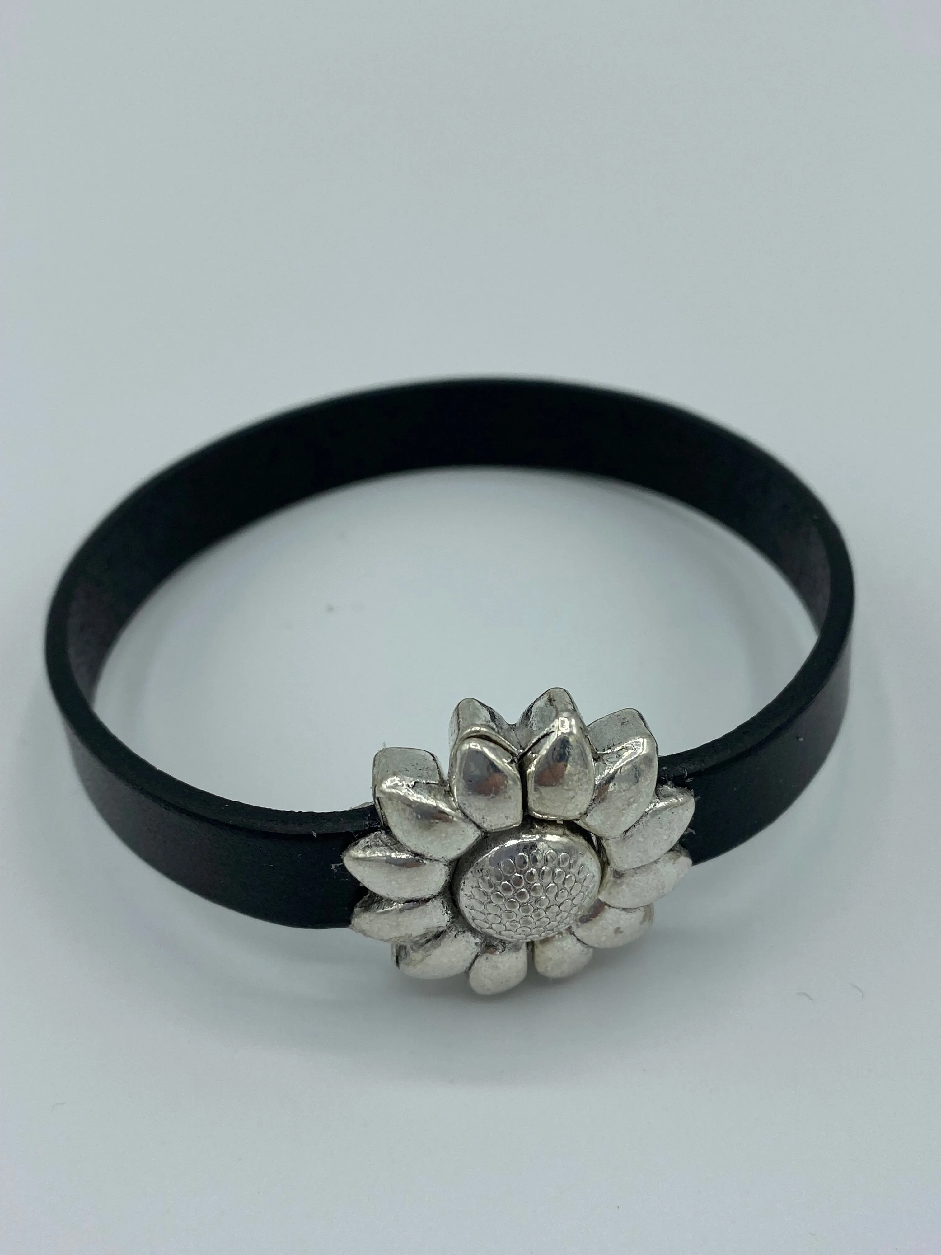 Jewelry: Leather Sunflower Bracelet