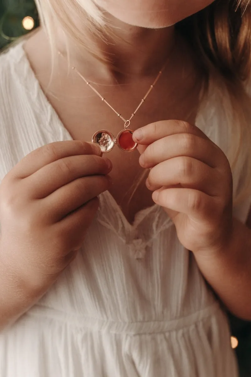 Locket necklace - Gold