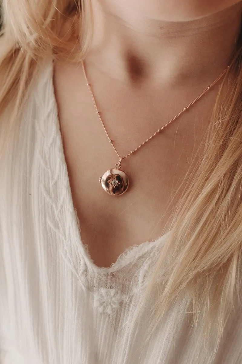 Locket necklace - Gold