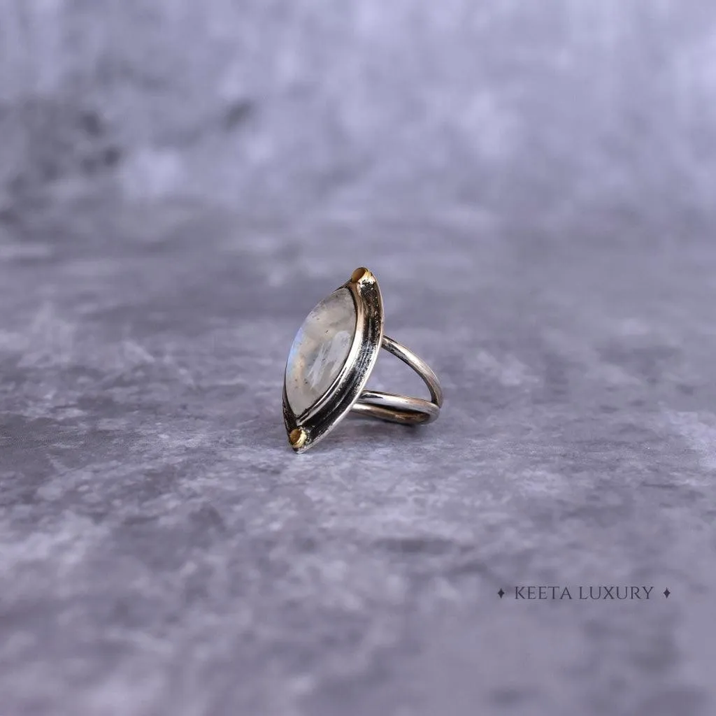 Marquise Beauty - Moonstone Ring
