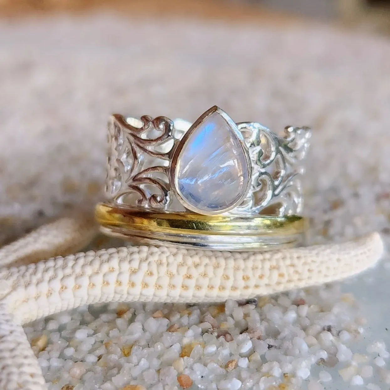 MOONSTONE TEARS - 925 SILVER VERMEIL SPINNER RING