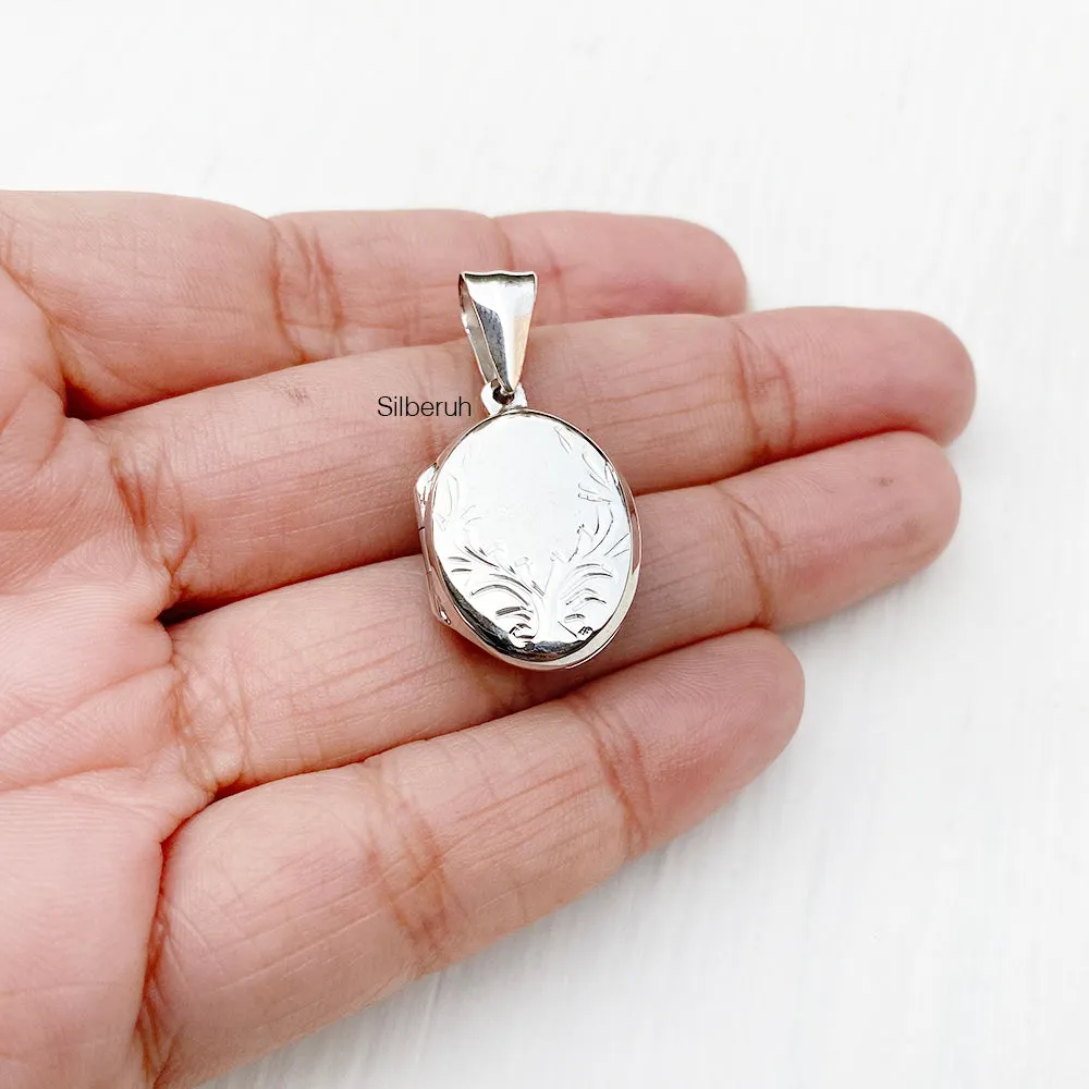 Oval Silver Locket Pendant