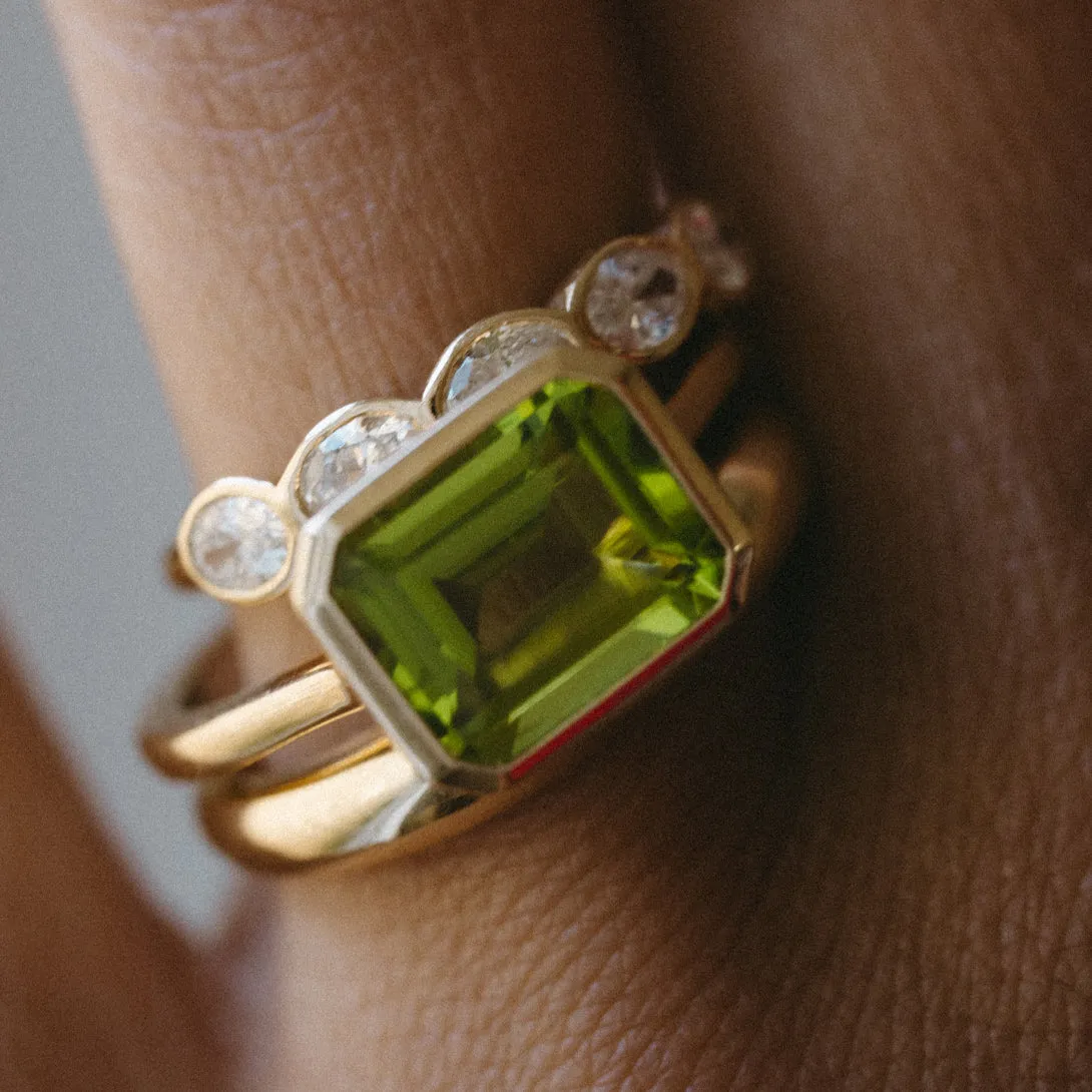 PERIDOT JULIA BIRTHSTONE RING