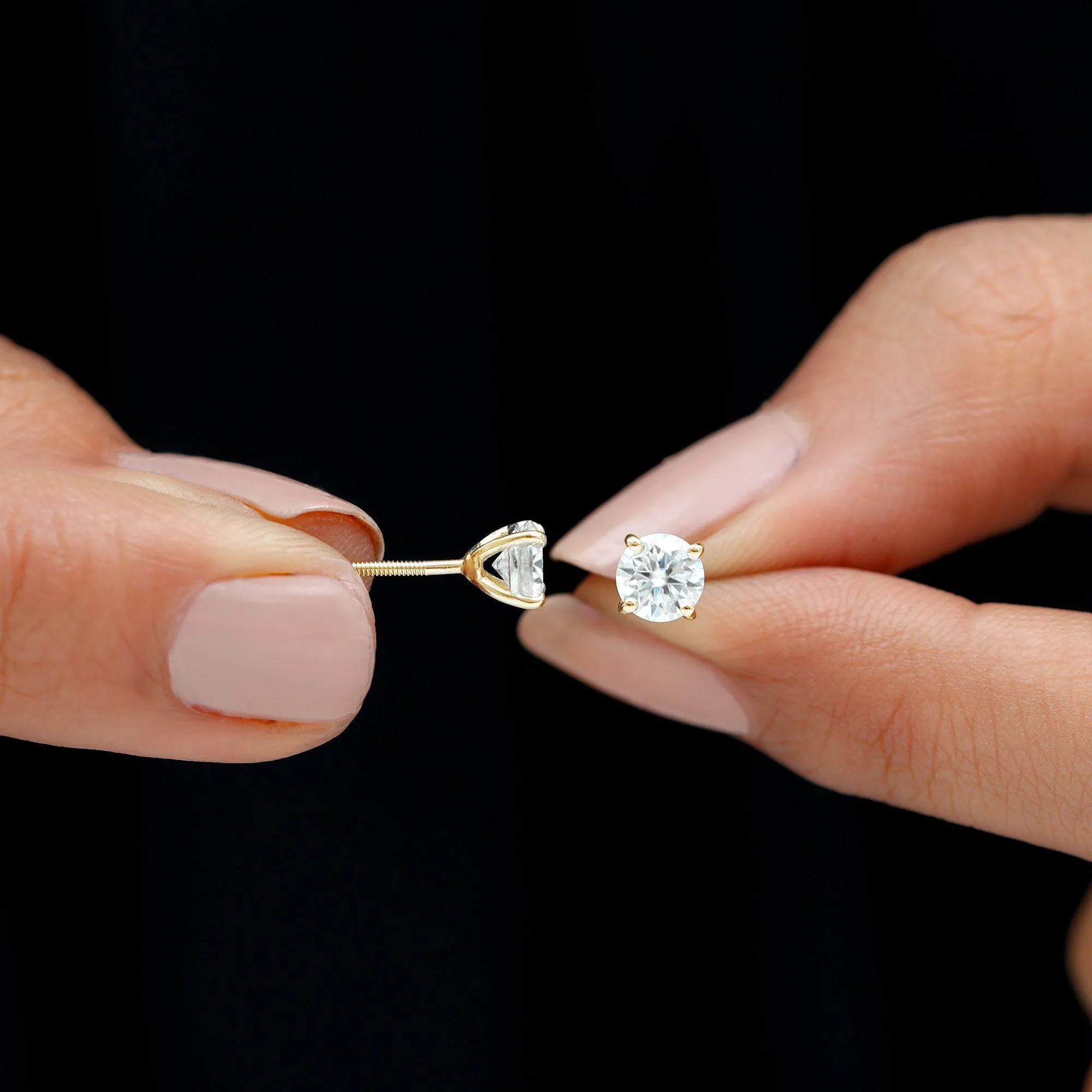 Round Shape Moissanite Solitaire Stud Earrings in Claw Setting