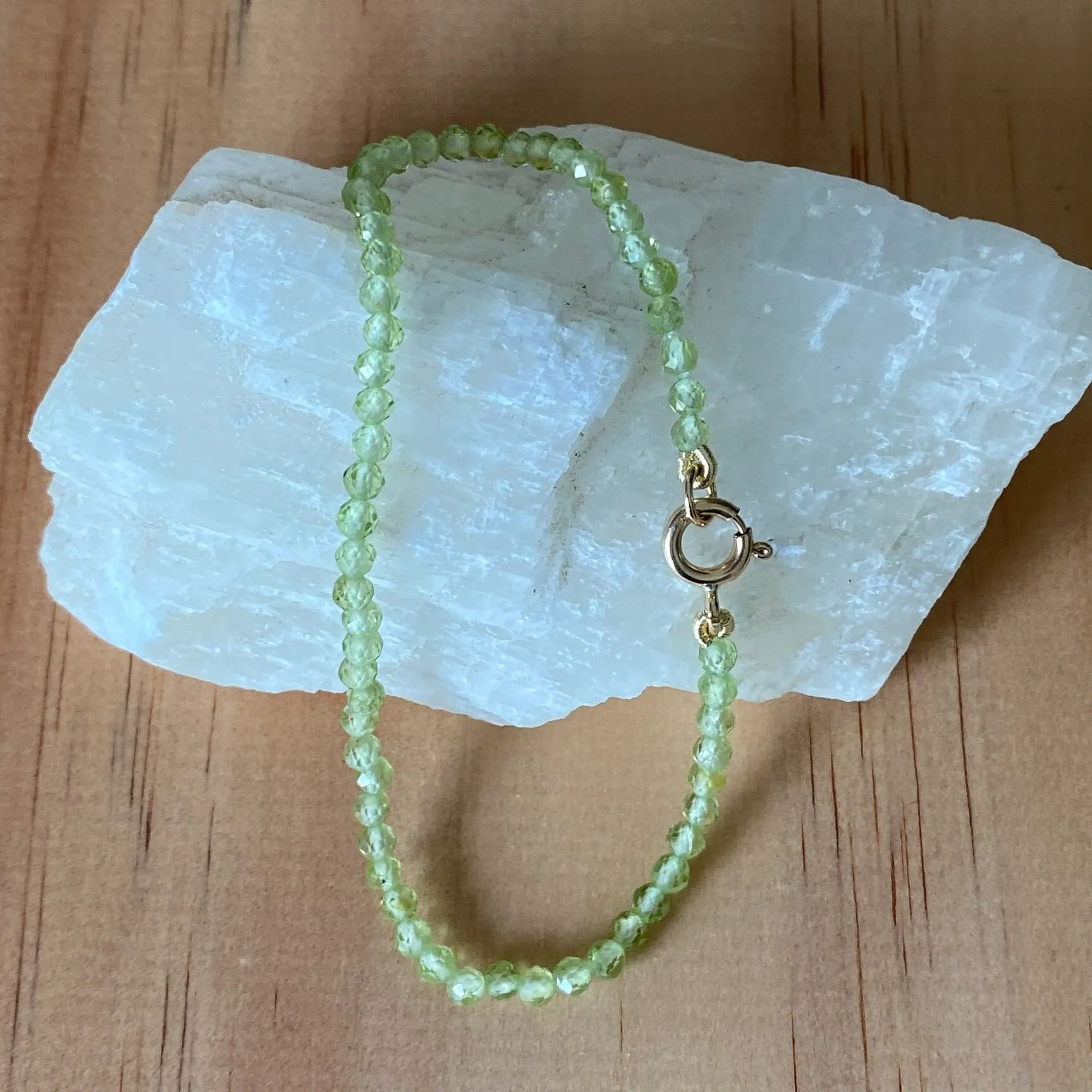 Solid 9 Carat Yellow Gold Peridot Bracelet