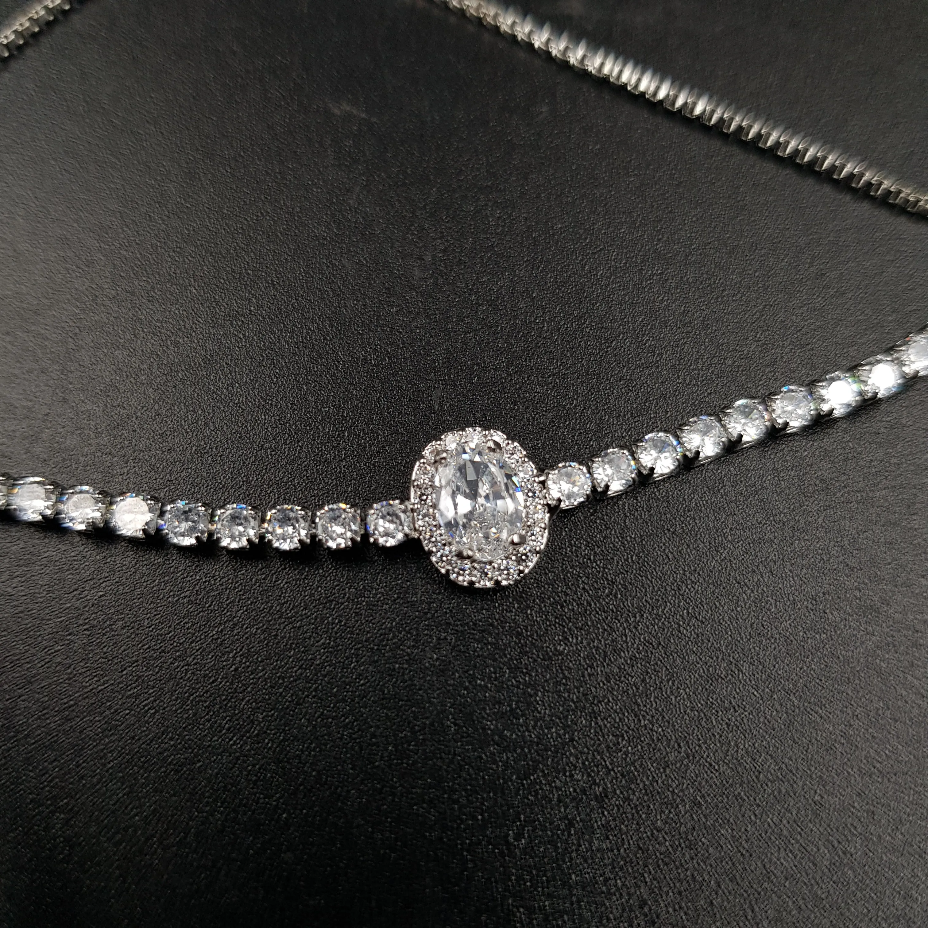 Zircon/AD Bracelet 10468-28